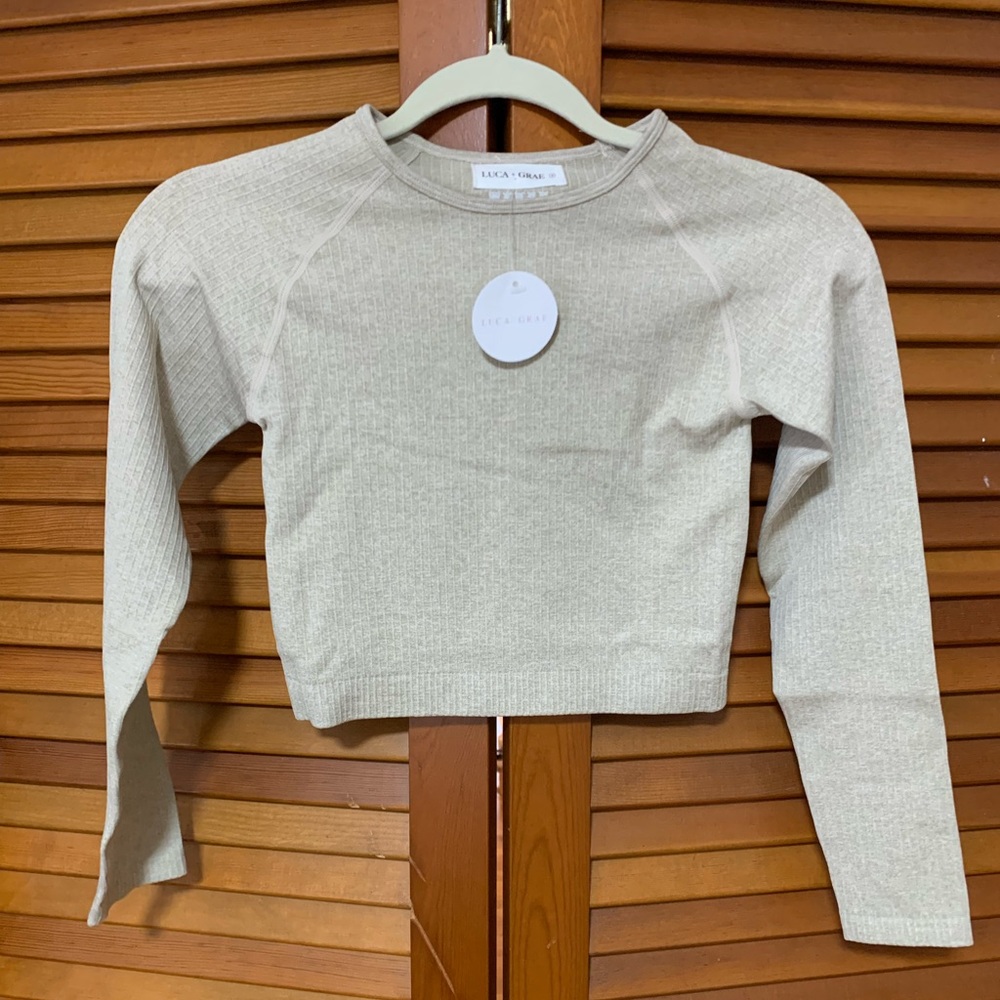 NWT. NBW. Luca & Grae Cropped Ribbed Top - Small